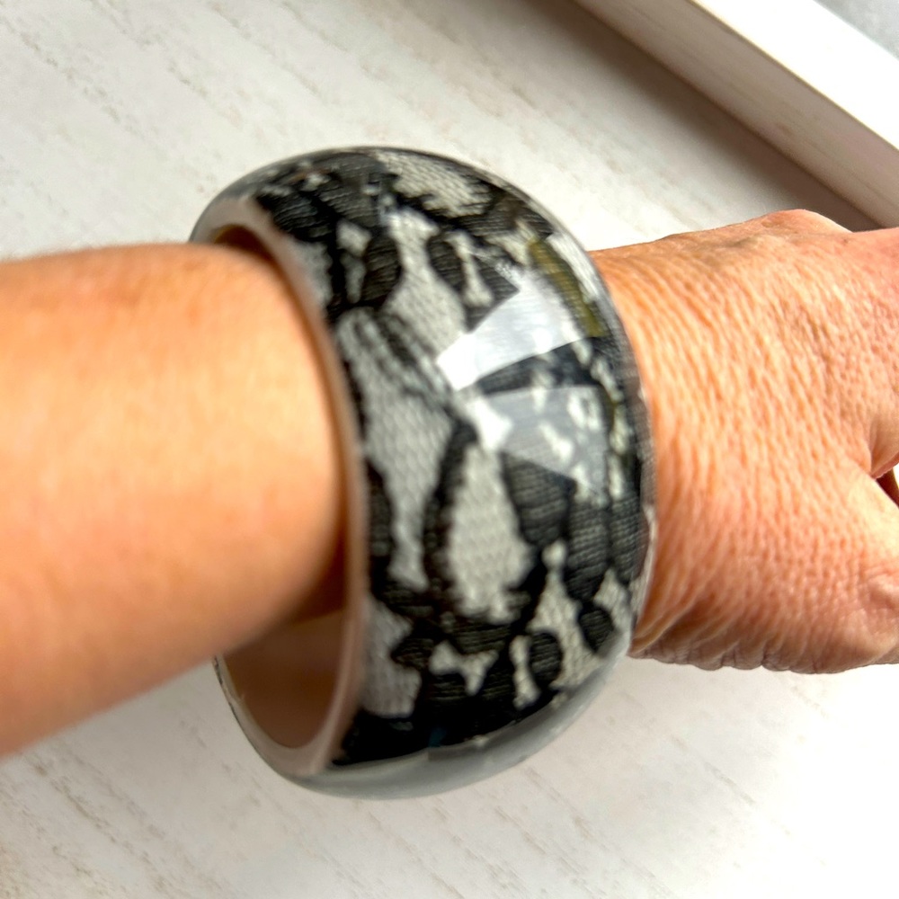 Bracelet - Black & White Faux Lace Look